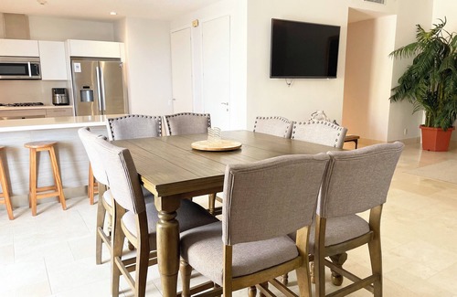 Playa Blanca Apartment | Exclusive Private pool and Beach Apartment in Puntarena