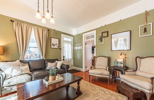 Castle Rock House | Exclusive Restored Historic Home
