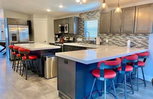 Moab South Valley House | Exclusive Retreats 5 Bedroom Desert Escape with Private Year Round Heated Pool