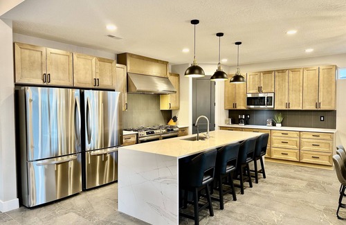 Moab South Valley House | Exclusive Retreats Desert Vista 12 Bedroom all Suites Retreat Sleeps 50