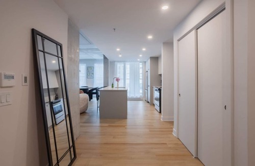 Old Montreal Apartment | Exclusive Sanctuary: Elegance Meets Comfort