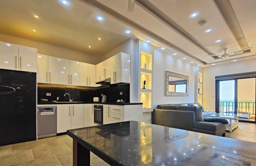 Dahar Apartment | Exclusive sea view suite (94m2, panoramic view, private beach, pools)