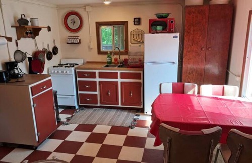 Mancelona Cabin | Exclusive & Secluded~7 Acre Lake~150 Acres~Beach, Dock, Kayak