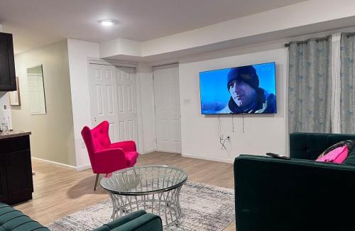 Ampere Apartment | Exclusive Spacious 2 Kings Bed by EWR-NYC