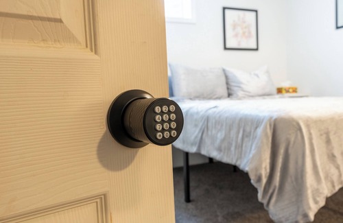 Morrison House | Exclusive Stay Private Room4: Adults Only + Near Red Rocks
