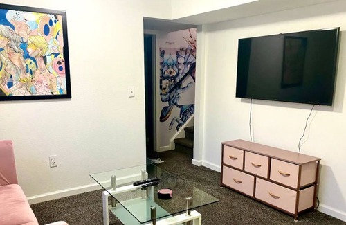 Morrison House | Exclusive Stay Private Room 3: Adults Only + Near Red Rocks