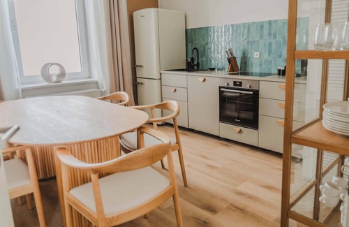 Stadtmitte/Neustadt Apartment | Exclusive Suite Art Nouveau in the Philosophers Quarter - Spacious luxury apartm
