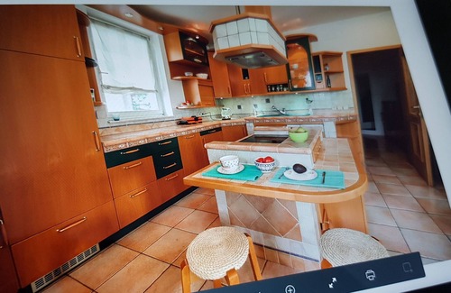 Ljubljana Apartment | Exclusive sunny villa with private garden