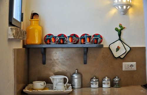 Surano Apartment | Exclusive terrace 11 km from the sea - Pomegranate Apartment