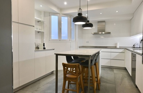 Nueva Espana Apartment | Exclusive Three Bedroom Apartment Steps from Plaza de Castilla