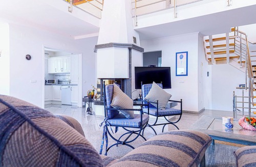 Gale House | Exclusive town home in the holiday complex Monte da Galé with communal pool