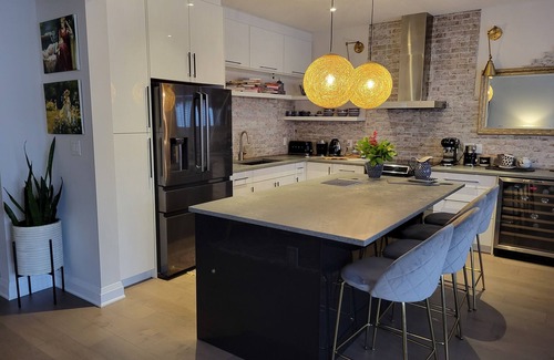 Waterloo House | Exclusive Townhome near West-Trails - New