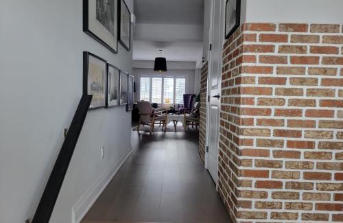 Waterloo Villa | Exclusive Townhome near West-Side Trails