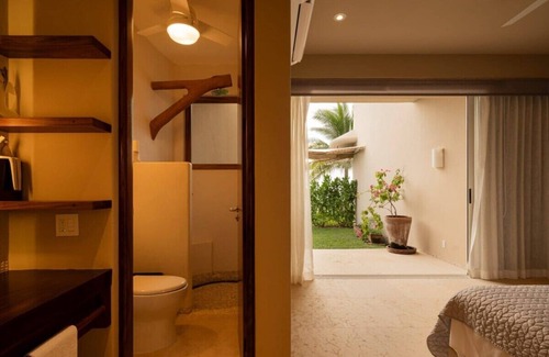 Saladita Apartment | Exclusive tropical villa for surfers