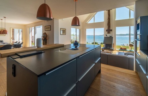 Middelhagen House | Exclusive vacation home "Ankerplatz", Alt Reddewitz on Rügen, Bodden view, sauna