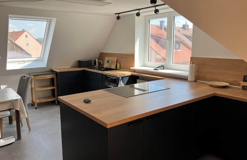 Seligenporten Apartment | Exclusive vacation apartment in the historic monastery courtyard