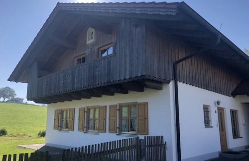 Lam House | Exclusive vacation home with sauna and wood-fired outdoor bathtub!