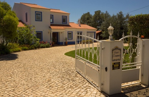 Meia Praia Villa | Exclusive vacation villa with sea view and heated pool