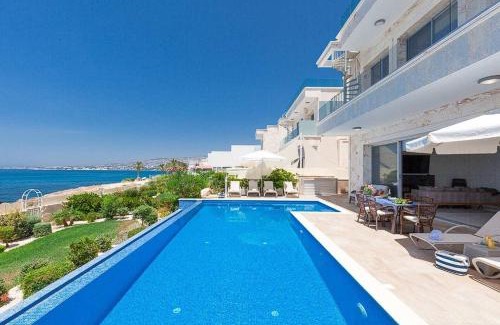 Kissonerga House | Exclusive Villa on the seafront !