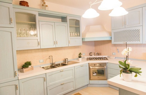Martinsicuro Villa | Exclusive villa with pool 5min from sea (for groups of friends and families)