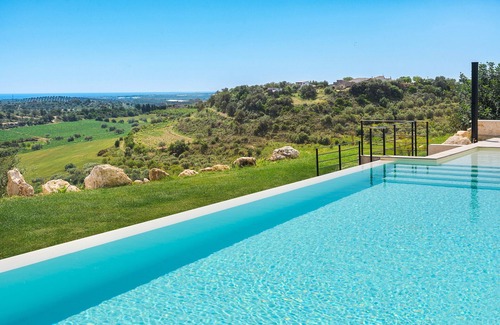 Noto Villa | Exclusive villa with pool near Noto - DiCasaInSicilia