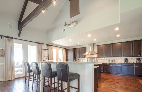 Dickinson House | Exclusive Waterfront Home, Private Boat Slip, Scenic Bayou Views