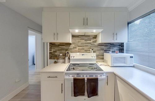 Guildford House | Executive 2 Bedroom 1 Bath suite.