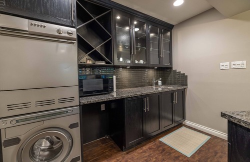 Walnut Grove House | Executive 3 bedroom suite with theater room & hot tub on a park-like property.