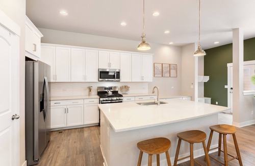 Northfield House | Executive 3BR/DIA + Medical Hub/Central Park