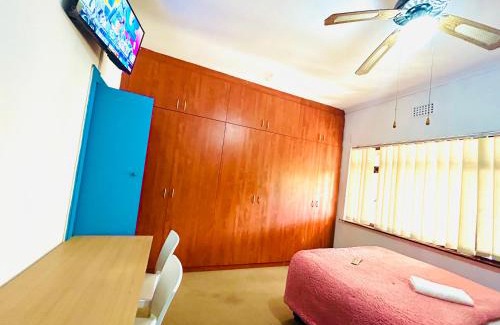 Eikenbosch House | Executive Accommodation Bellville 2