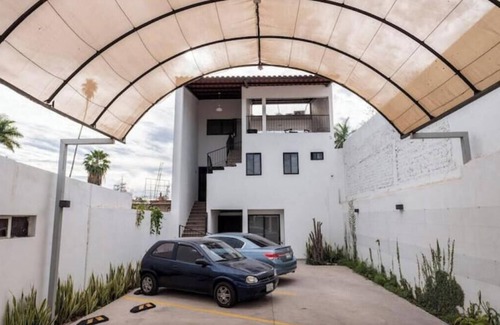 Los Mochis House | Executive Apartment with classic design