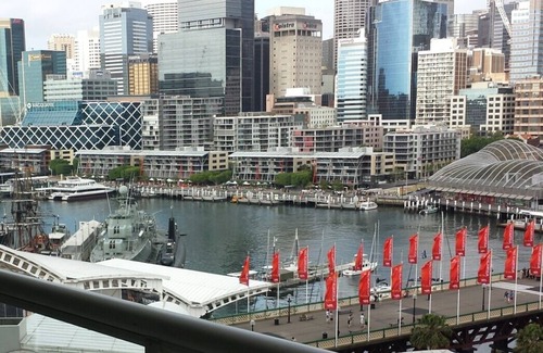 Darling Harbour Apartment | Executive apartment waterfront Darling Harbor ICC Sydney