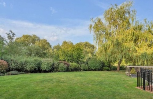 Witney Apartment | Executive Apartment, Woodford Mill, Witney