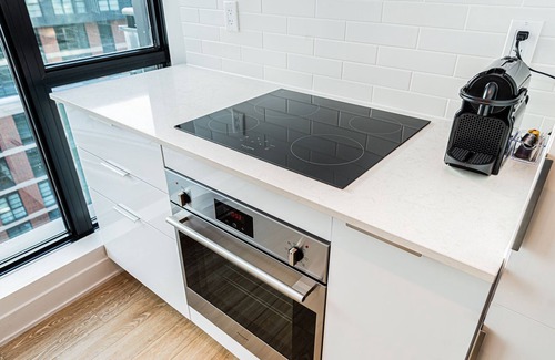 Griffintown Apartment | Executive – Canal View