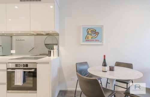 Freemans Bay House | Executive city-fringe Townhouse