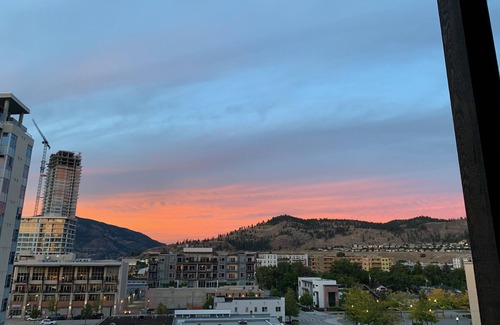 Kelowna Central Business District Condo | Executive condo in the heart of downtown Kelowna