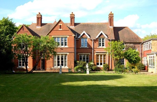 Willingham Apartment | Executive Ensuite with Bath Countryside view