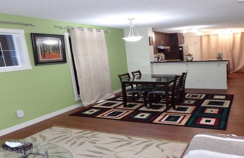 Airdrie House | * Executive Fully Furnished Upgraded Home *