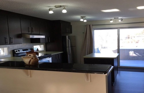 Airdrie House | * Executive Fully Furnished Upgraded Home *
