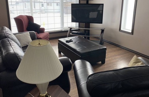 Bonnyville House | Executive Furnished 5 bedroom House