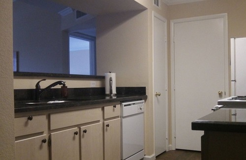 Summerlin Condo | Executive/Hiker Oasis In Quiet Area - 15 Min. To Strip