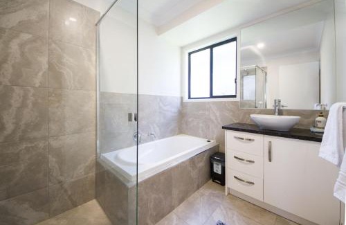 Bundamba House | Executive Home Accommodation 34