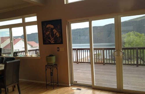 Sunland Estates House | Executive home in the incredible Columbia Gorge Basin on the Columbia River