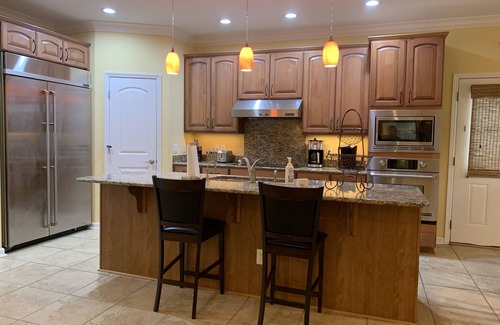 Mossy Oaks House | Executive-home retreat with upscale features (entire house)