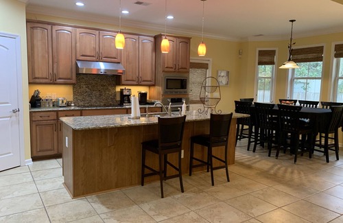 Mossy Oaks House | Executive-home retreat with upscale features (entire house)