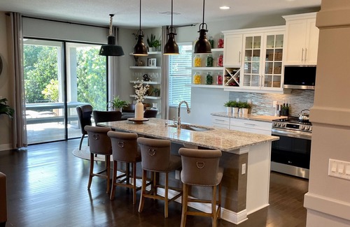Oldsmar House | EXECUTIVE HOME with RESORT POOL in the heart of Tampa Bay