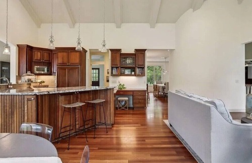 Stillwater House | Executive Home with spacious 5-bedroom in Stillwater with sauna, WiFi, & nature
