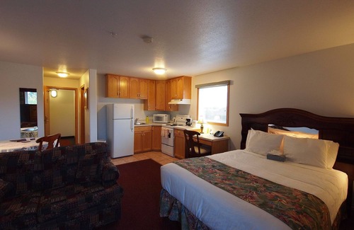 High Level Hotel | Executive House Suites Hotel & Conference Centre