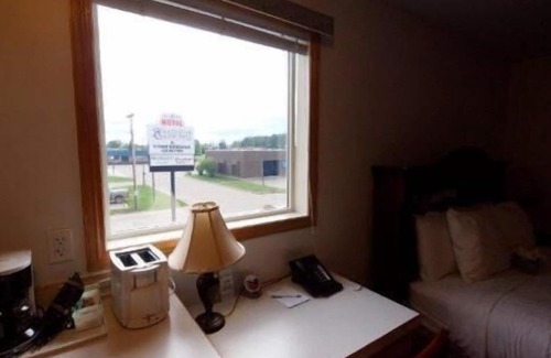 High Level Hotel | Executive House Suites Hotel & Conference Centre