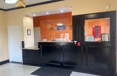 Pittsburg Hotel | Executive Inn and Suites